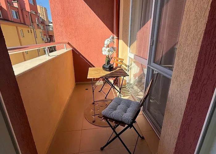 Delux 2 - модерен до стария град и източната порта * 普罗夫迪夫