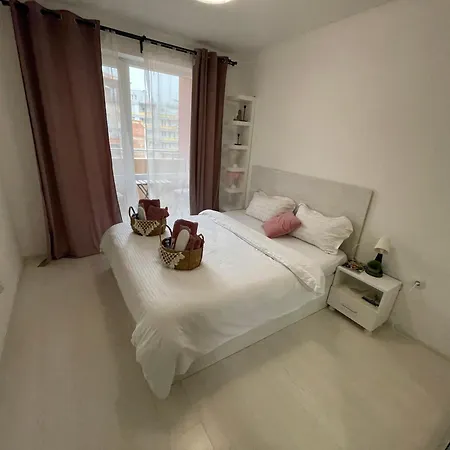 Delux 2 - модерен до стария град и източната порта Appartamento